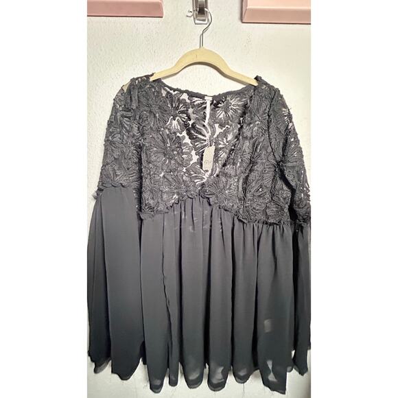 NEW Free People Magdalene Crochet Tunic Lace Top Black Small Boho Femme Goth - Picture 11 of 11